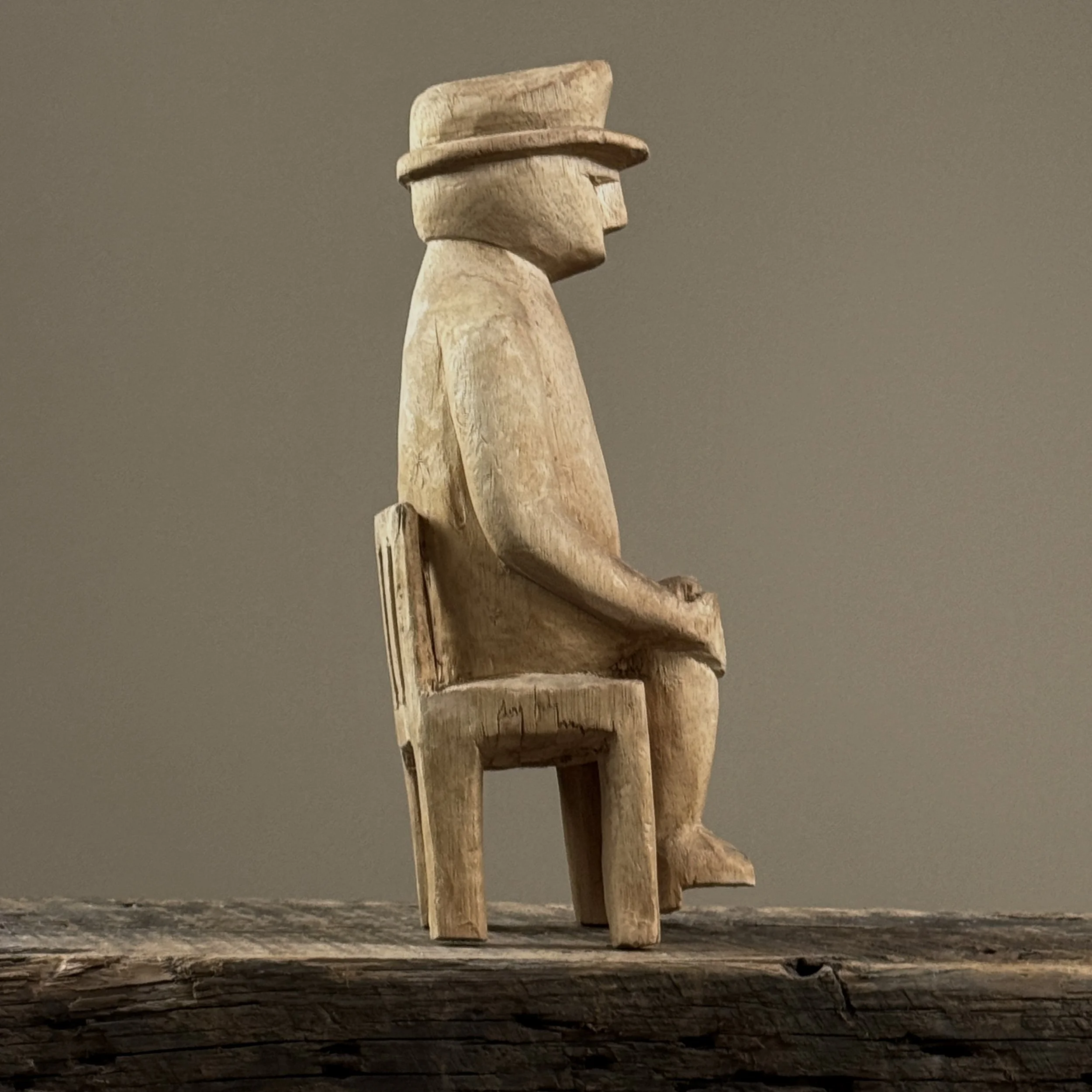 Vintage Guna nuchu hand carved folk art seated medicine figure, c. 1950