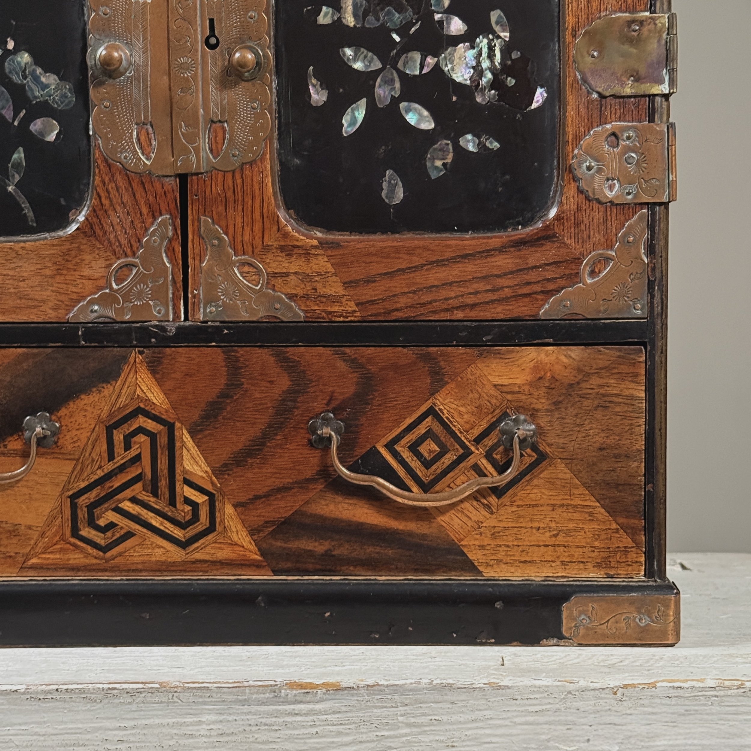Antique Japanese Meiji period kodansu cabinet, yosegi parquetry and mother-of-pearl inlay