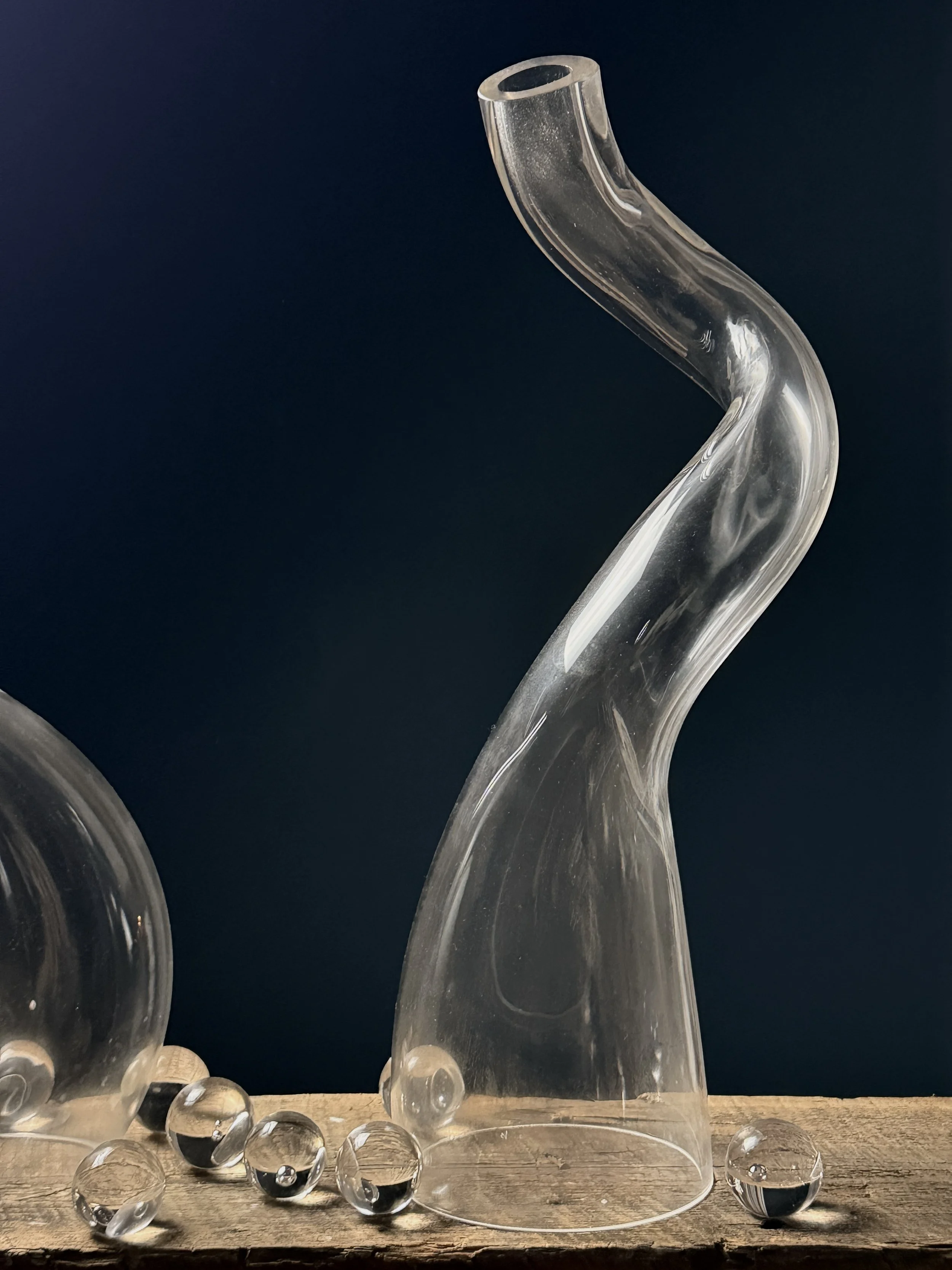 Large postmodern glass form with biomorphic contours and transparency