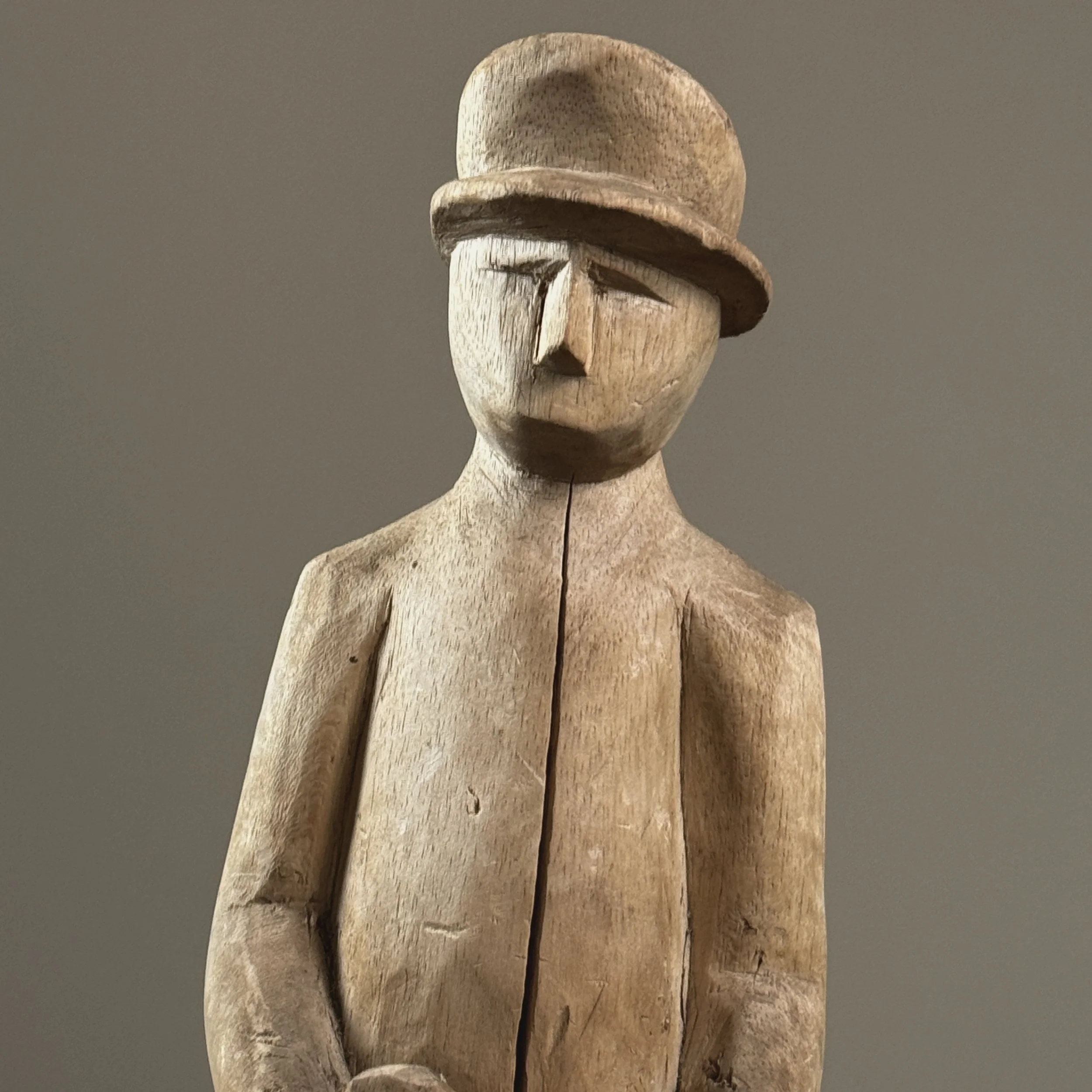 Hat and chair detail, hand-carved Guna medicine figure