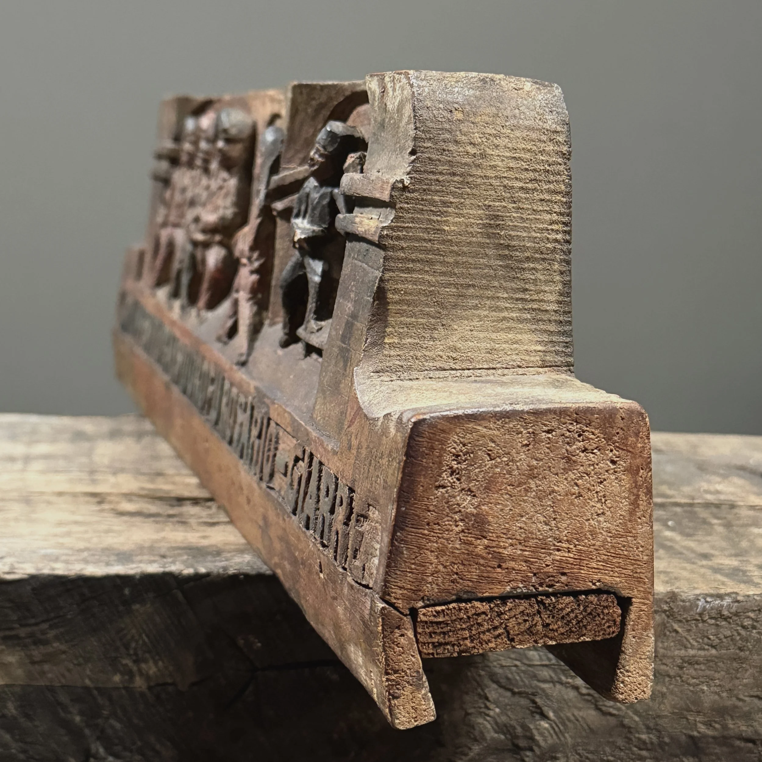 Side view. 5.5 inch height. Sicilian folk art.