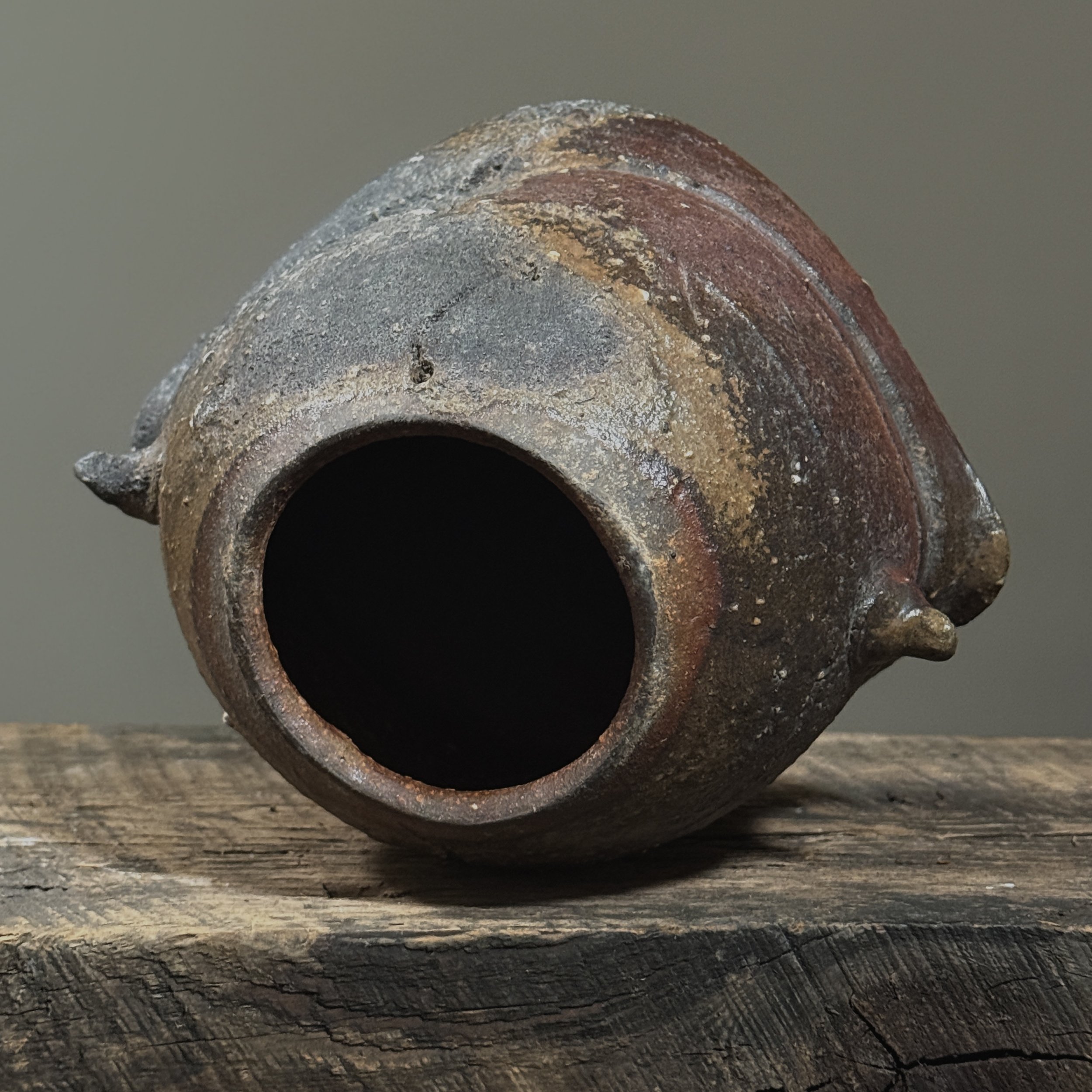 Angular spiked ceramic form with firing variation