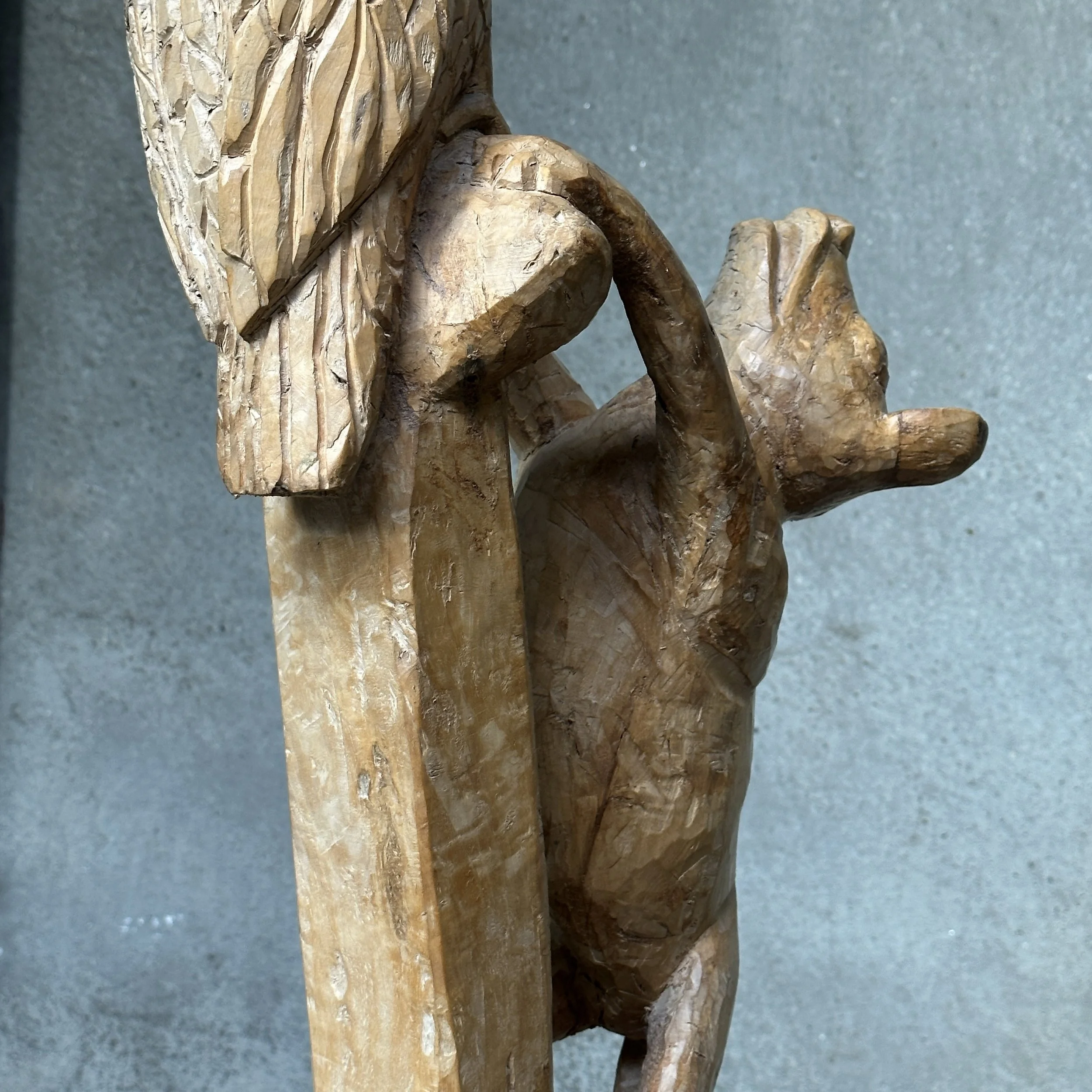 Detail of the dog pursuing the cat.