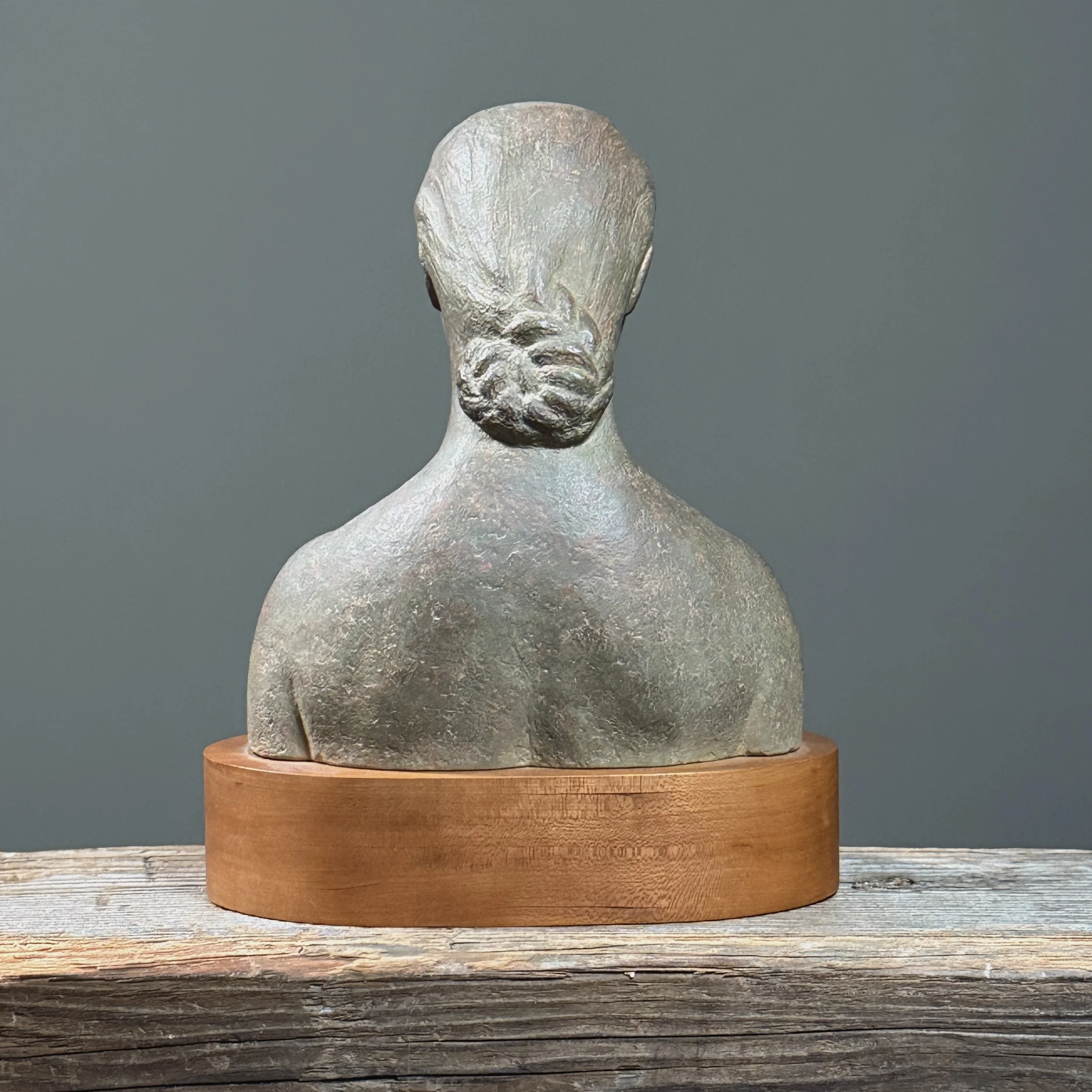 Reverse view of the sculpture