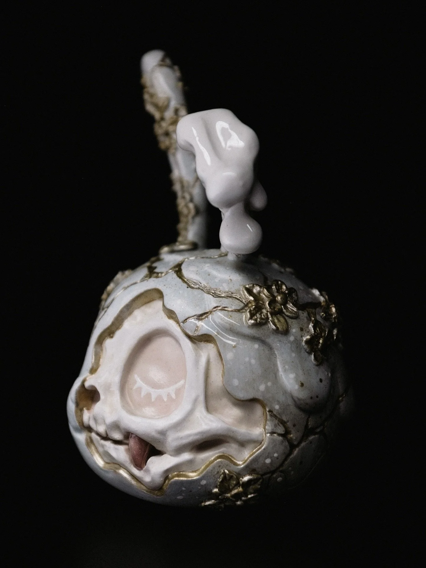 【Fable】6/6
And so 
they left it behind.

The creature said nothing.
It shed its layers, each one given by another. 
The final fall was a single tear, the first and last to ever appear.

Then it returned to the stars.
Not to be found.
Not to be named.