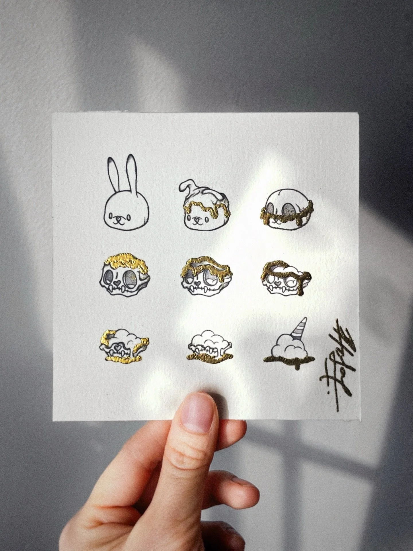 Social battery level indicators 😀😐🫠🍦
Bringing new prints to @CollectedCon! 
See you at booth #A42🐰