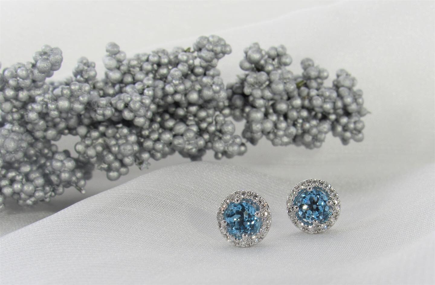 Icy blue topaz and diamond earrings top our holiday gift list this year!! 💎🧊💎 #thejewelersbenchhershey #hershey #diamond #bluetopaz #earrings #whitegold #icy #gift #giftideas #stockingstuffers #jewelery #finejewelry #christmas2021