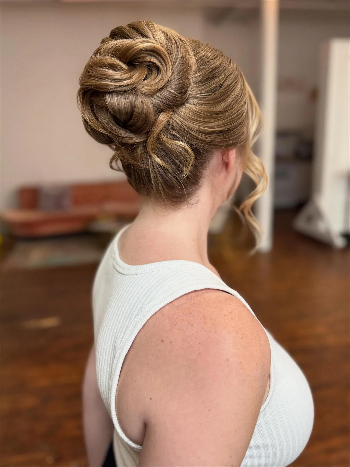 It&rsquo;s an all angles affair!  While the front view is most important because of your beautiful face, you can still have the best of all worlds with hair that is pretty from every angle!

And if you are having trouble finding inspo pics of hair fr