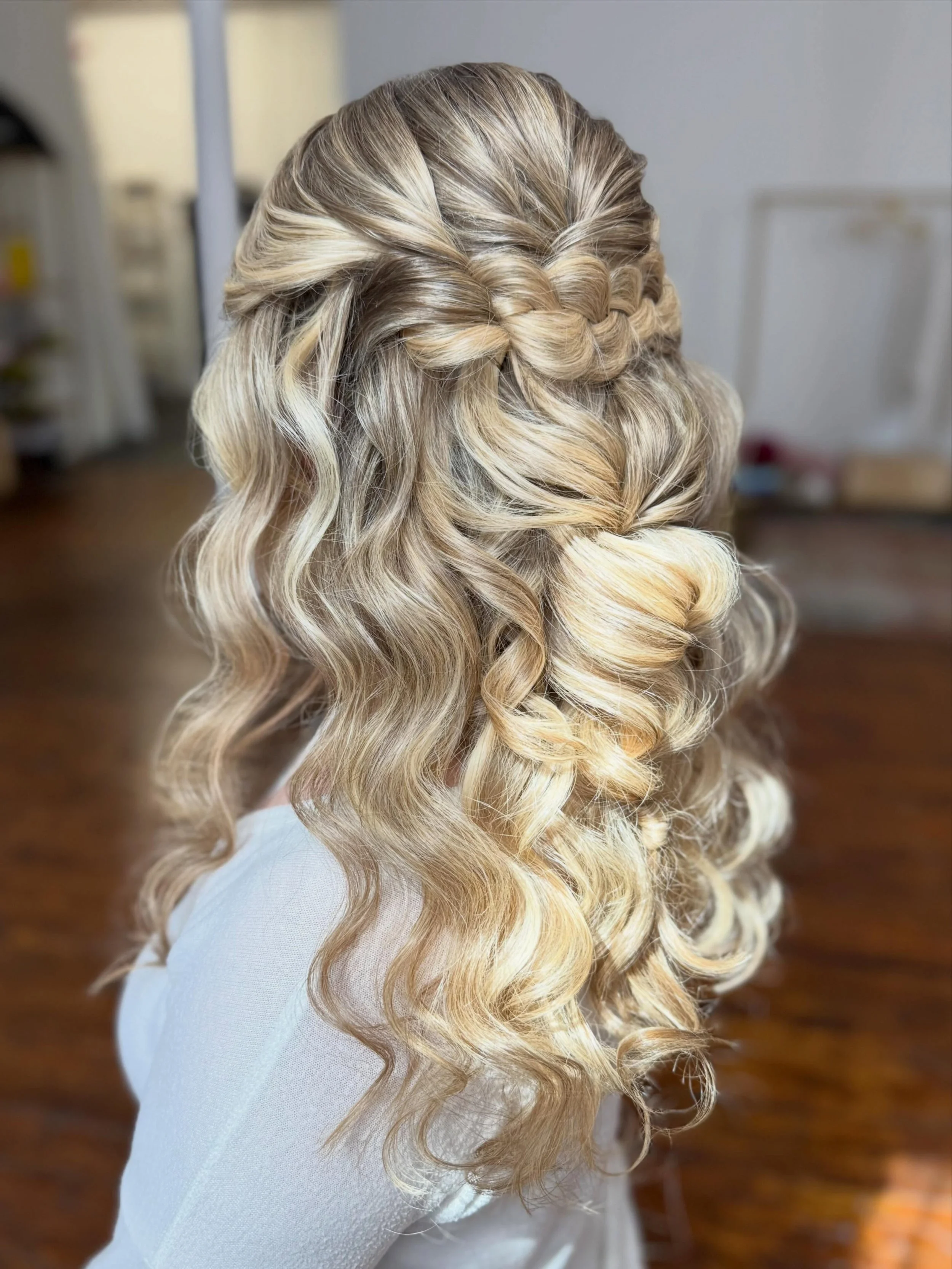 This is a soft reminder that after your hair is out of my hands, it should not be in anyone else&rsquo;s hands!! 😱🫣😘

The number one thing that keeps your hair from lasting is touching it.  There will come a time where you won&rsquo;t need to be s
