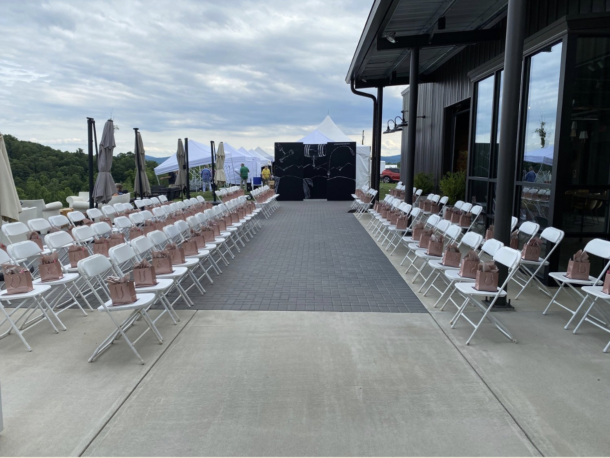 Marked Tree Vineyard La Vie en Rose' presents L'AtelierFriday — The