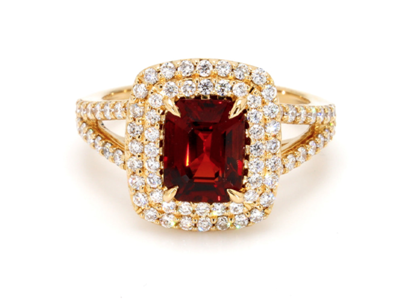 Time to Shine Glitzy Accessories for This Season and Beyond — The