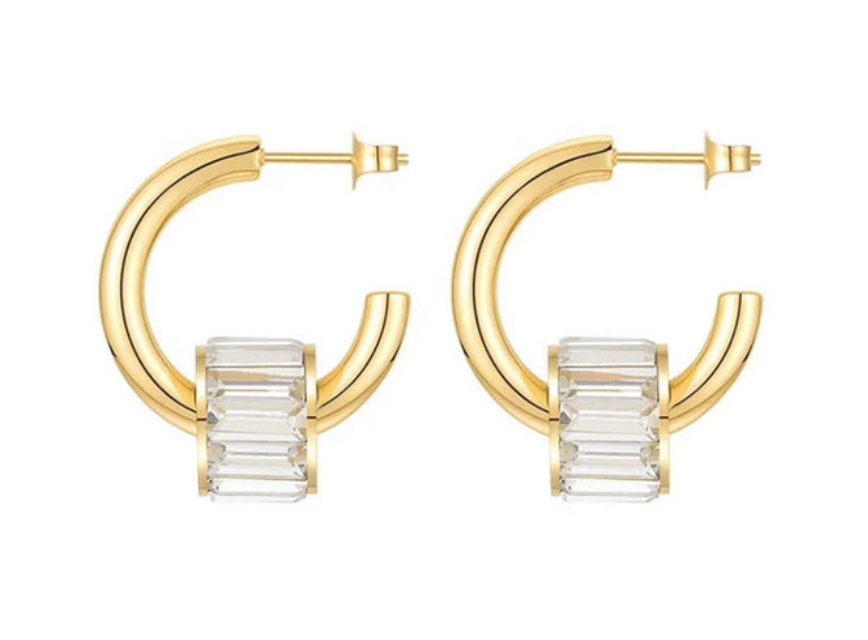 Time to Shine Glitzy Accessories for This Season and Beyond — The