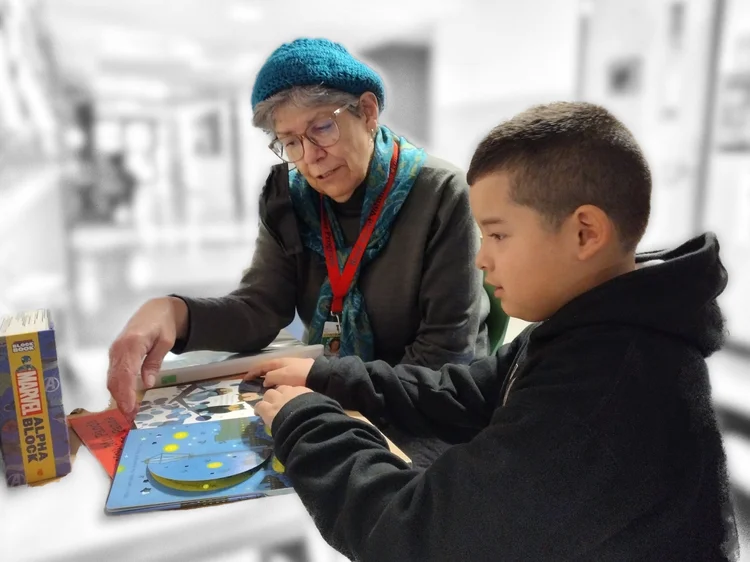 Read-Aloud Volunteer Program
