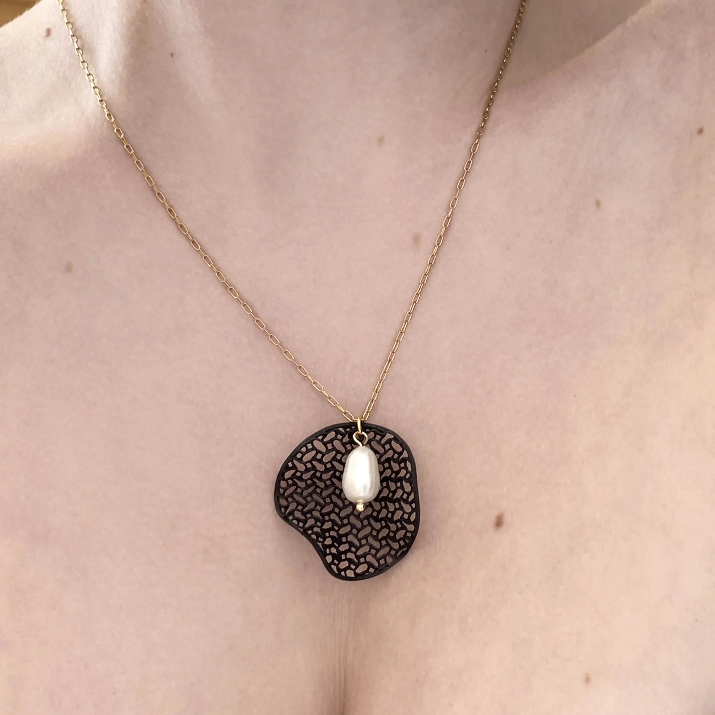 00necklace copie.jpg