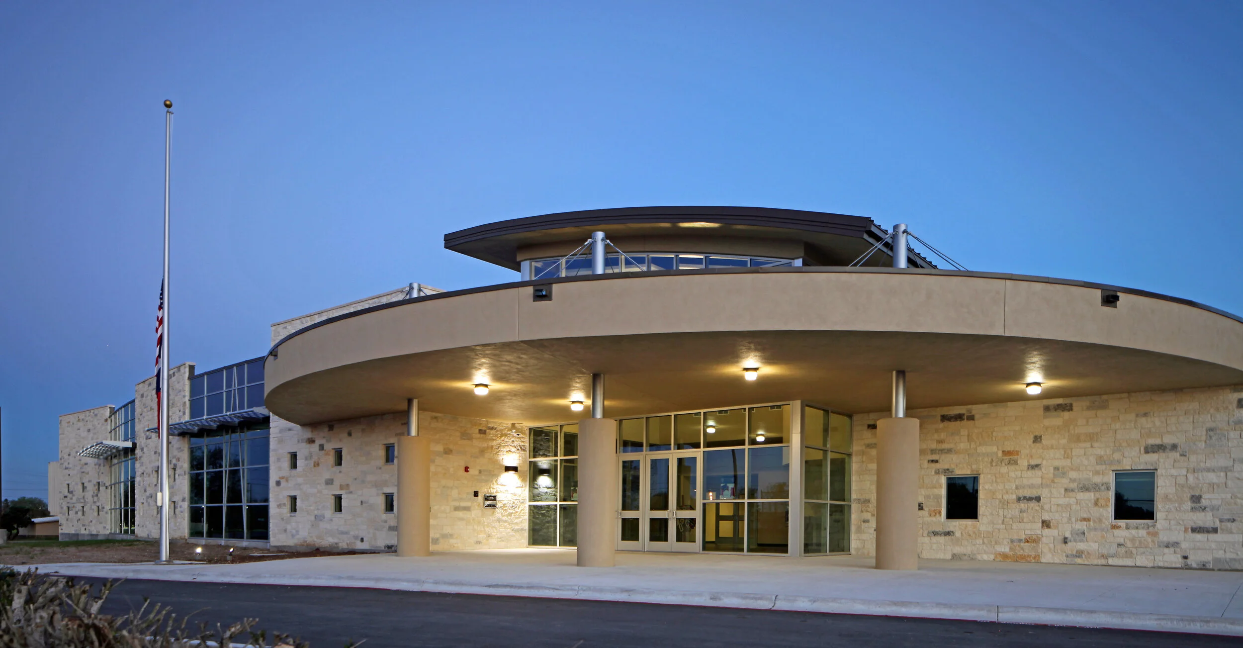gisd_hs-student-center_dusk-1.JPG