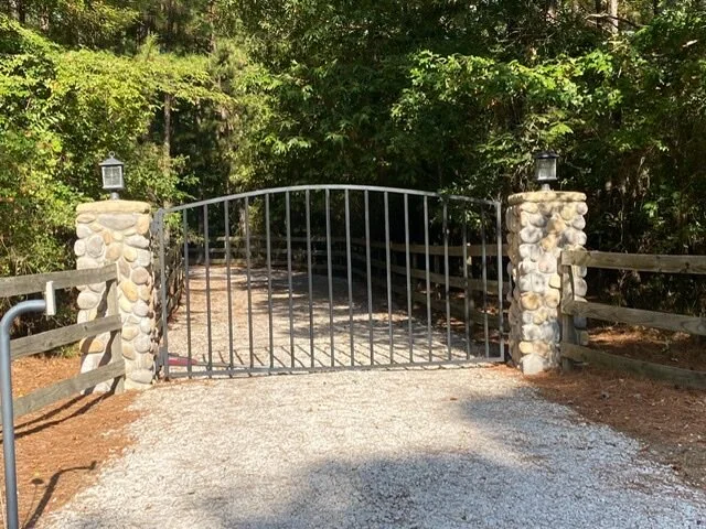 Old entrance and gate/Lindquist property