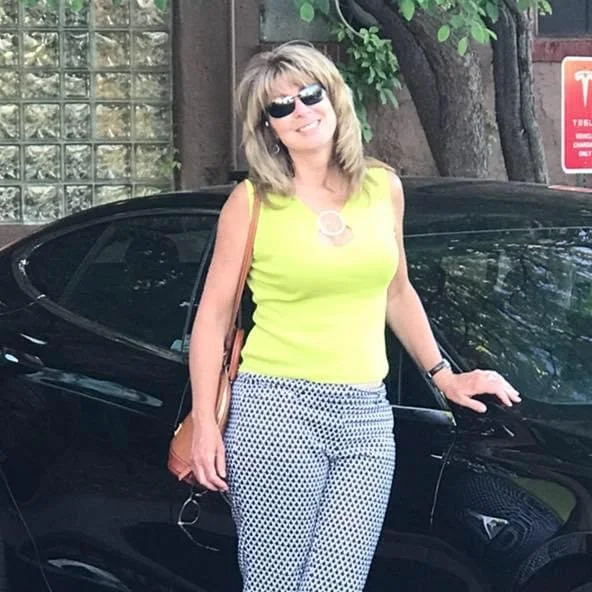 In response to "Hybrid Cars Enjoy a Renaissance as All-Electric Sales Slow"