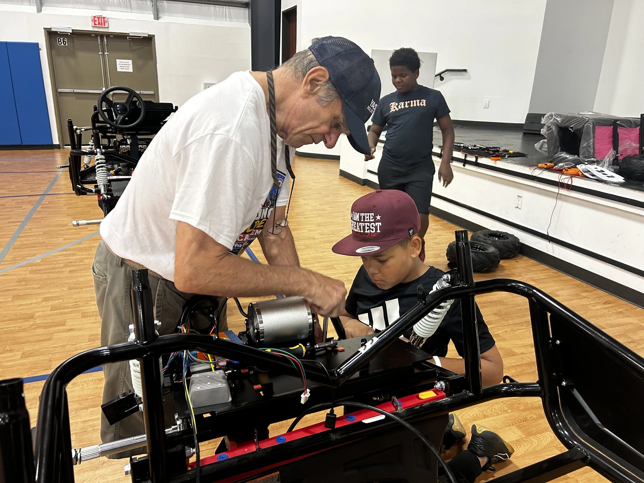 Houston EVA Assists in EV Boot Camp