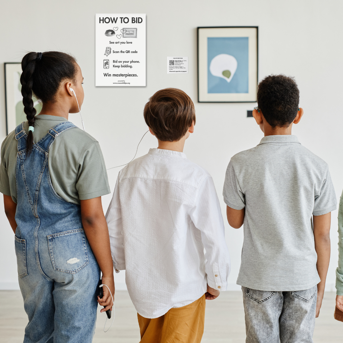 Kids Looking at Art.png