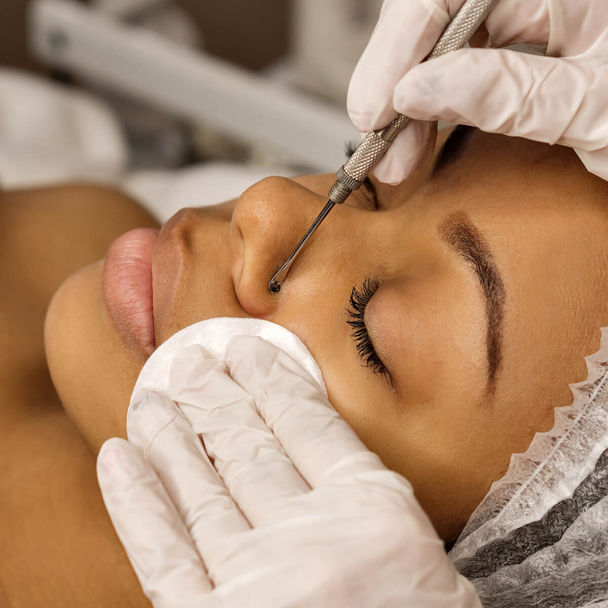 Vedette Beauty and Skincare Brooklyn Dermaplaning.jpg