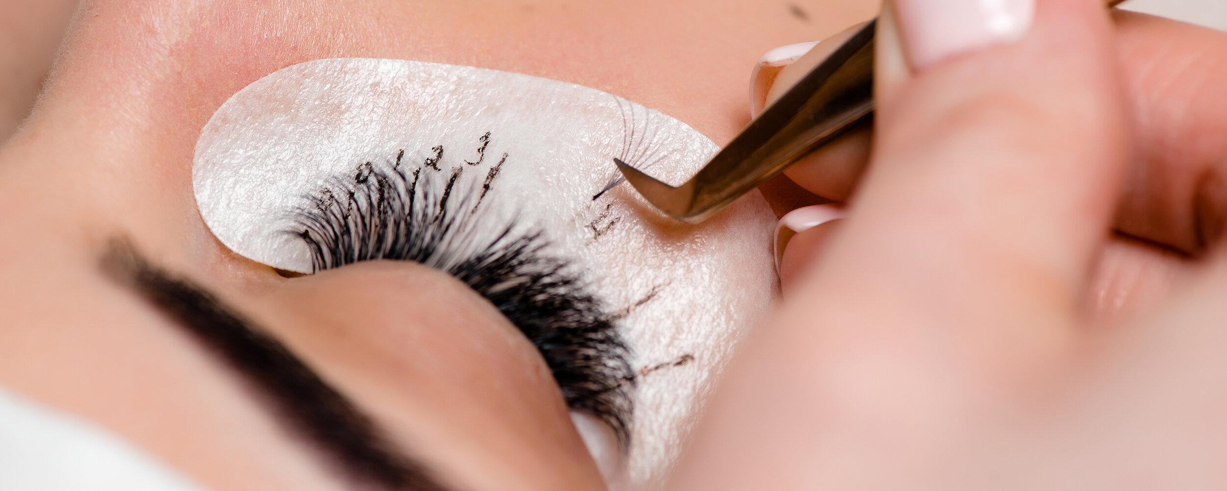 Vedette Beauty and Skincare Brooklyn Eyelash Extensions.jpg
