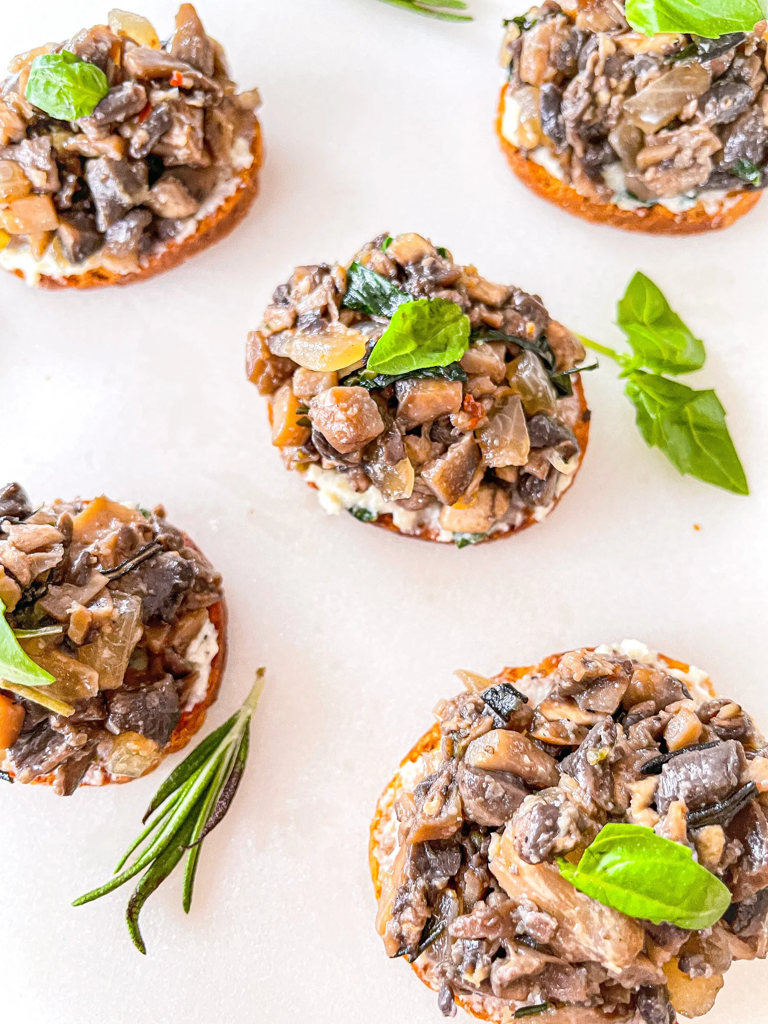 Mushroom Crostini — The Global Vegetarian