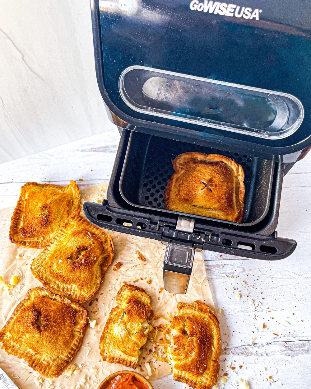 How to Cook Hot Pockets in a Toaster Oven: Quick & Crispy Guide