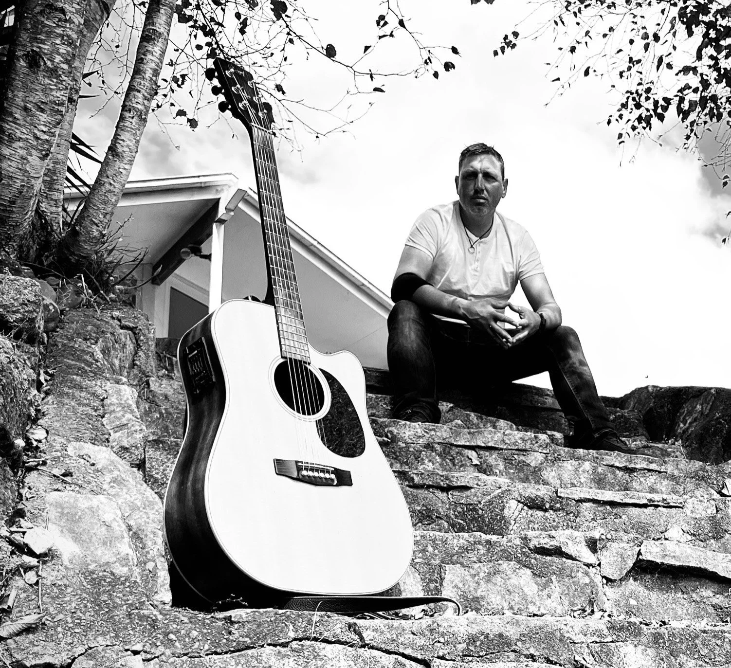 Mike Conlon One Man Big Sound.JPEG