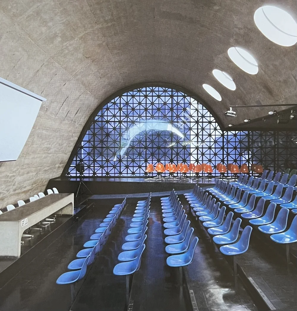 アート・デザイン・音楽 Oscar Niemeiyer Form & Space oscar niemeyer: form & space (2008) — make it look good.