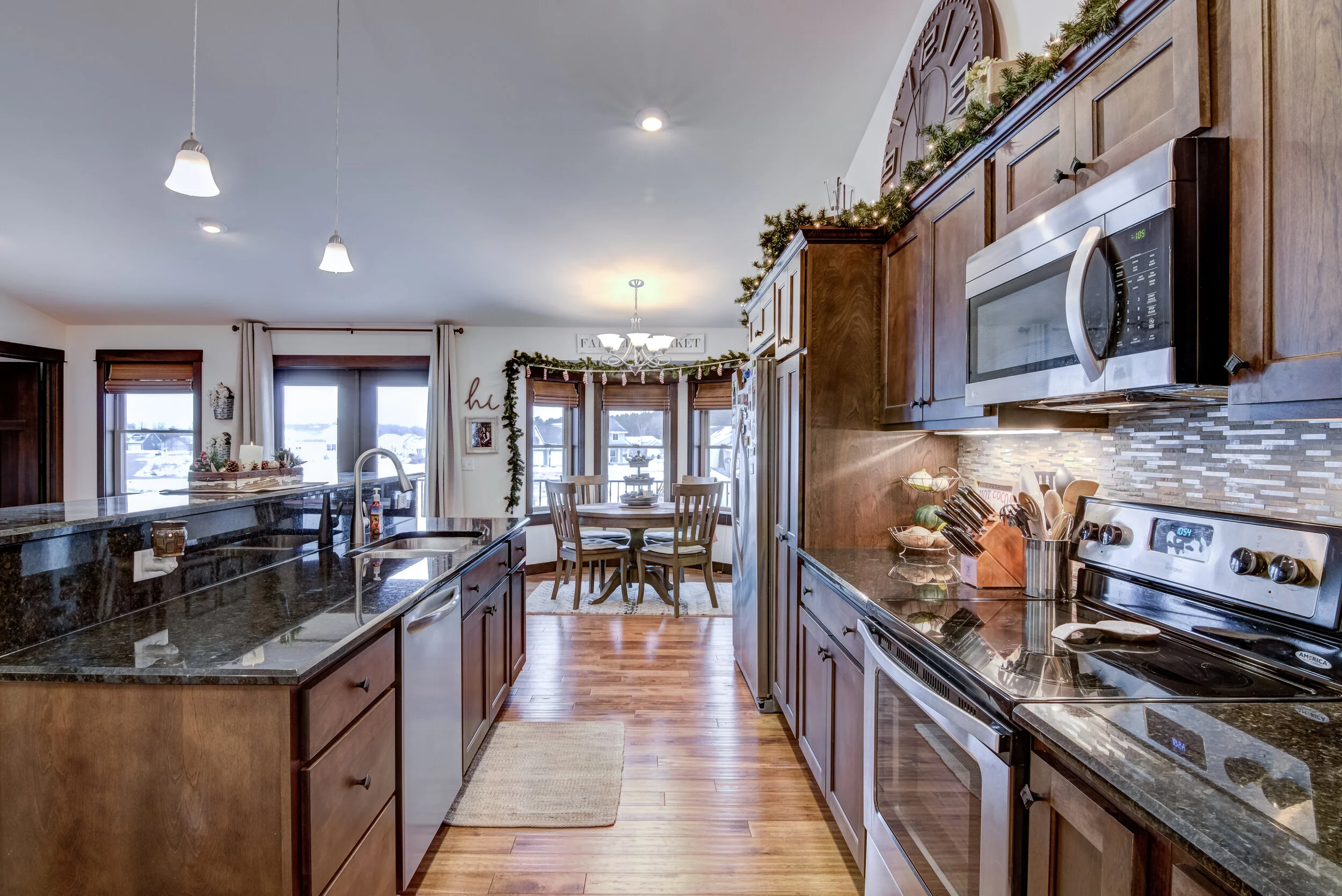 03 - Kitchen-3.jpg