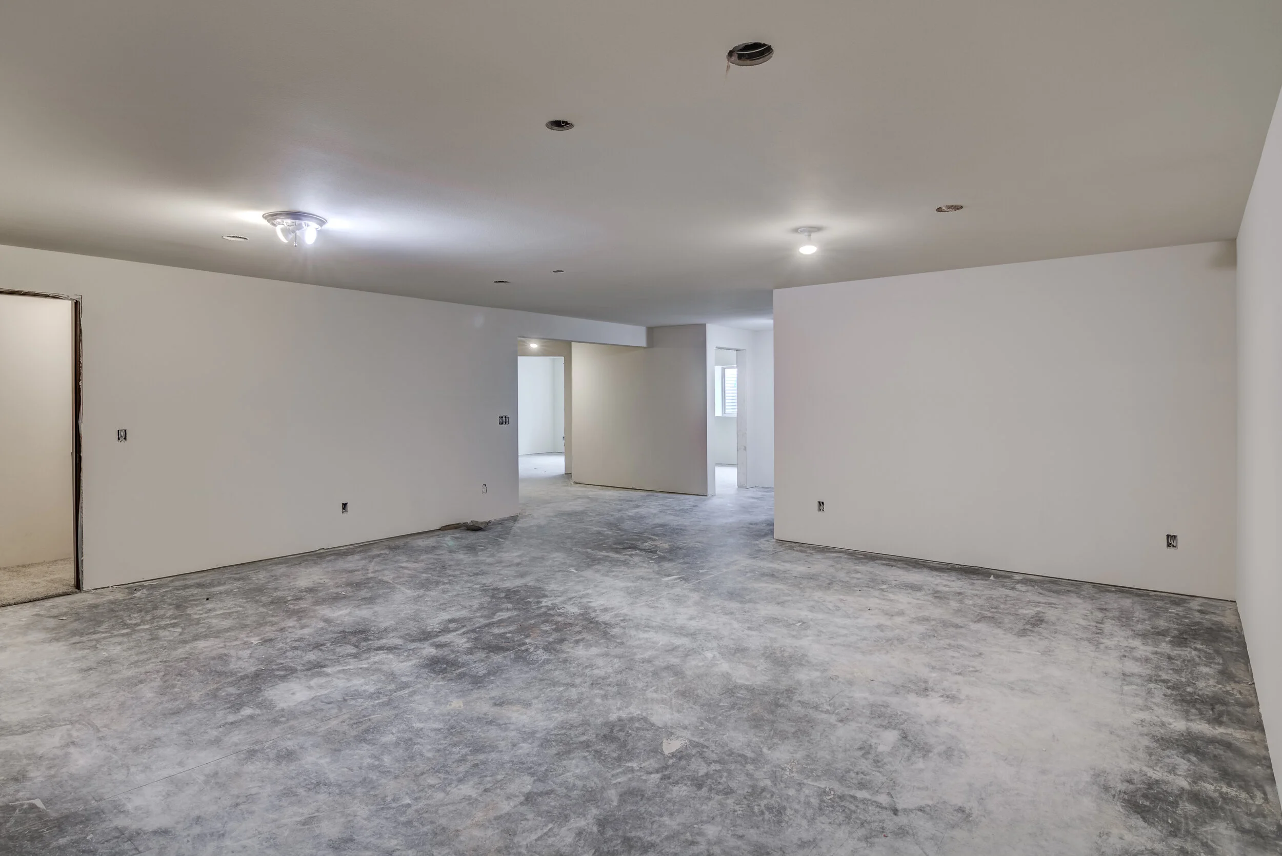 13 - Lower Living Room-2.jpg