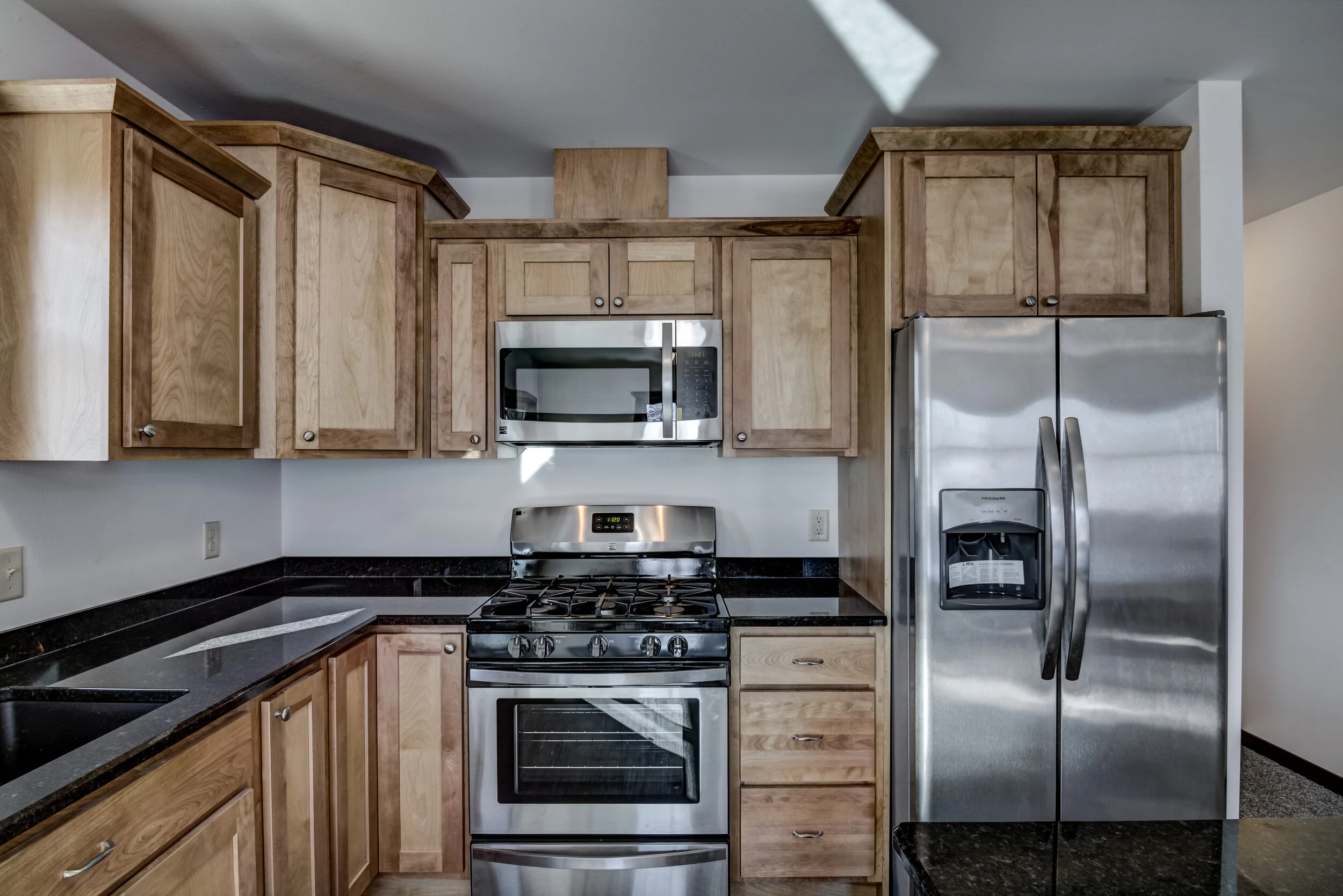 8-Call Kingwood Contractors LLC  (715) 533-3423.jpg