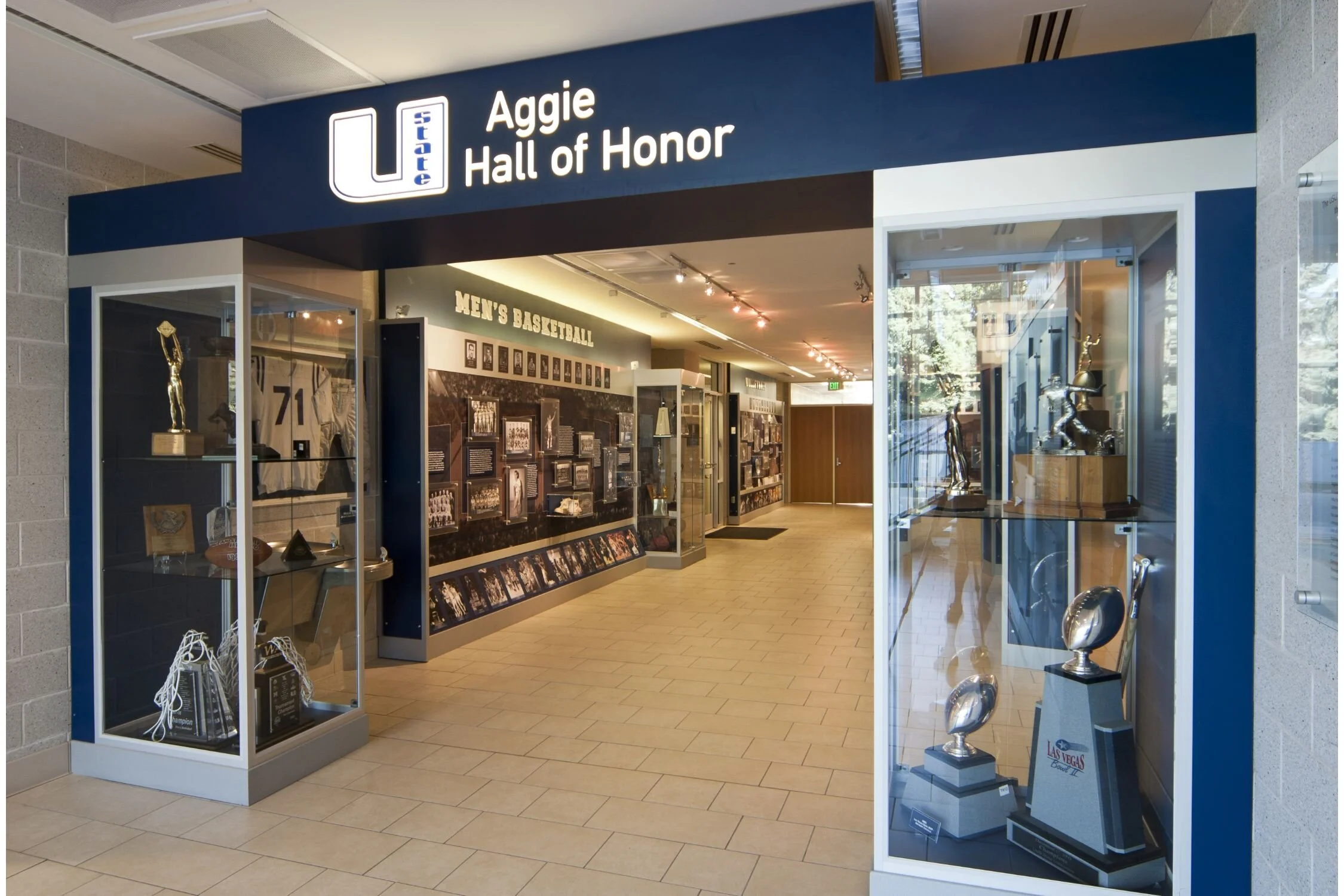 usu-hall-of-honor-03.jpg