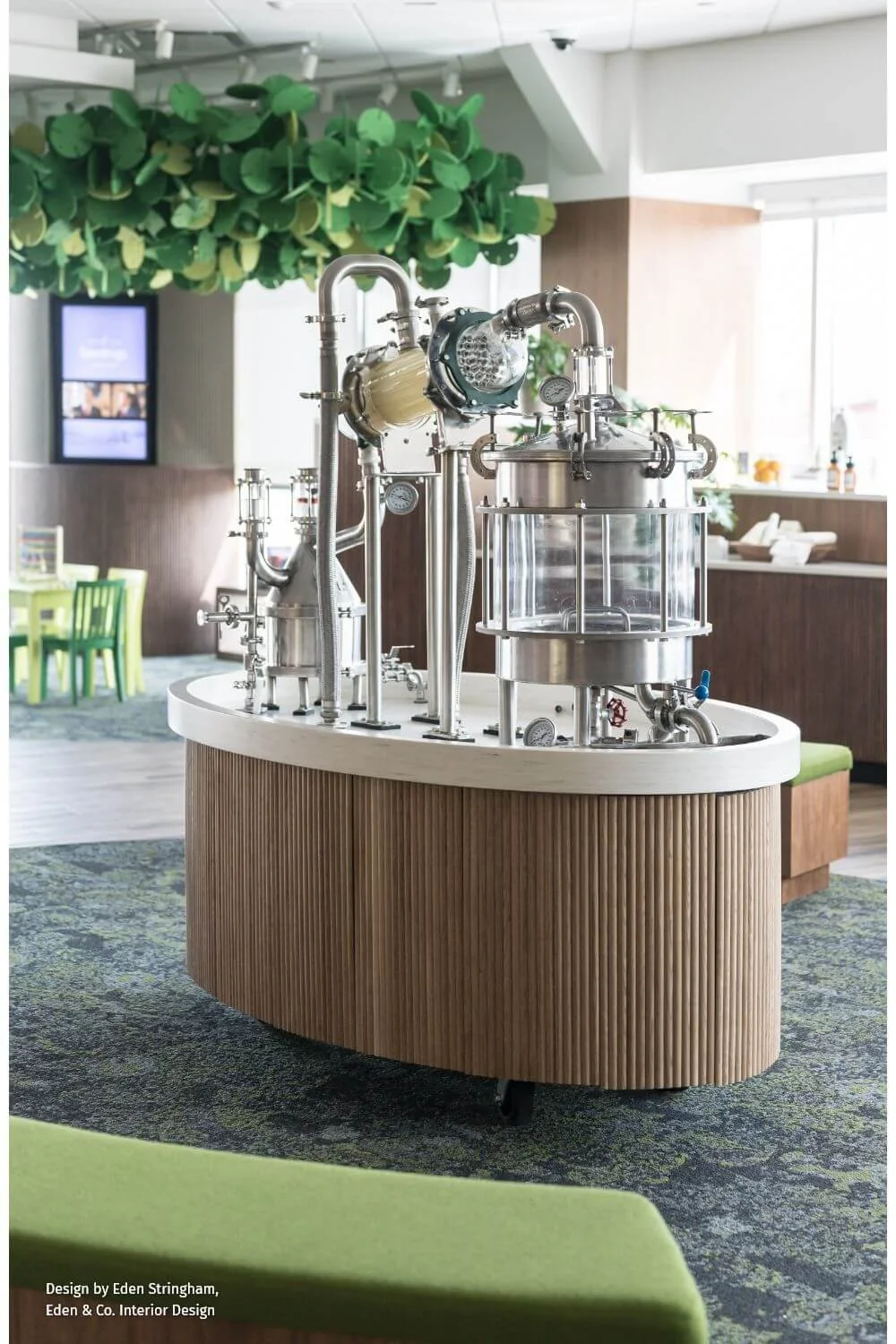 young-living-05.jpg