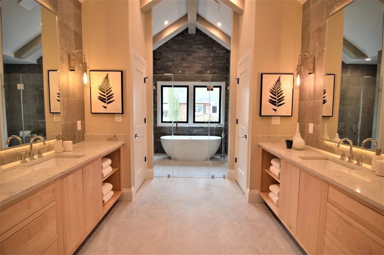 How Custom Vanities Elevate Bathroom Design and Functionality