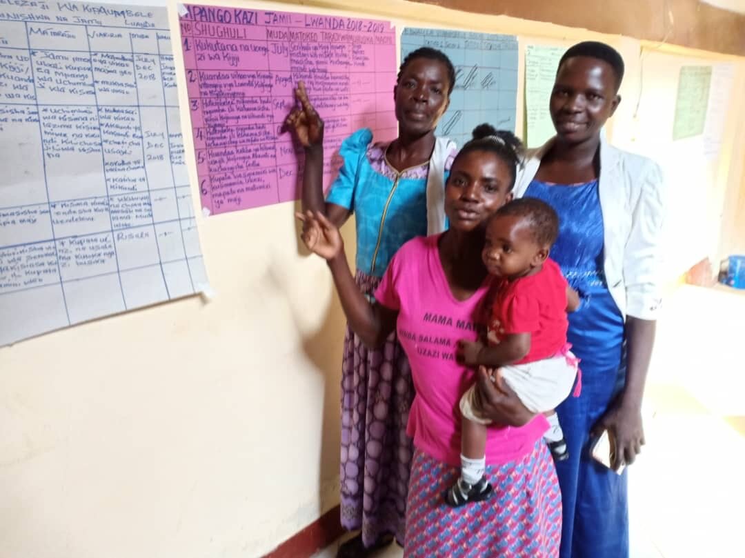 Happy and other mamas teaching.JPG