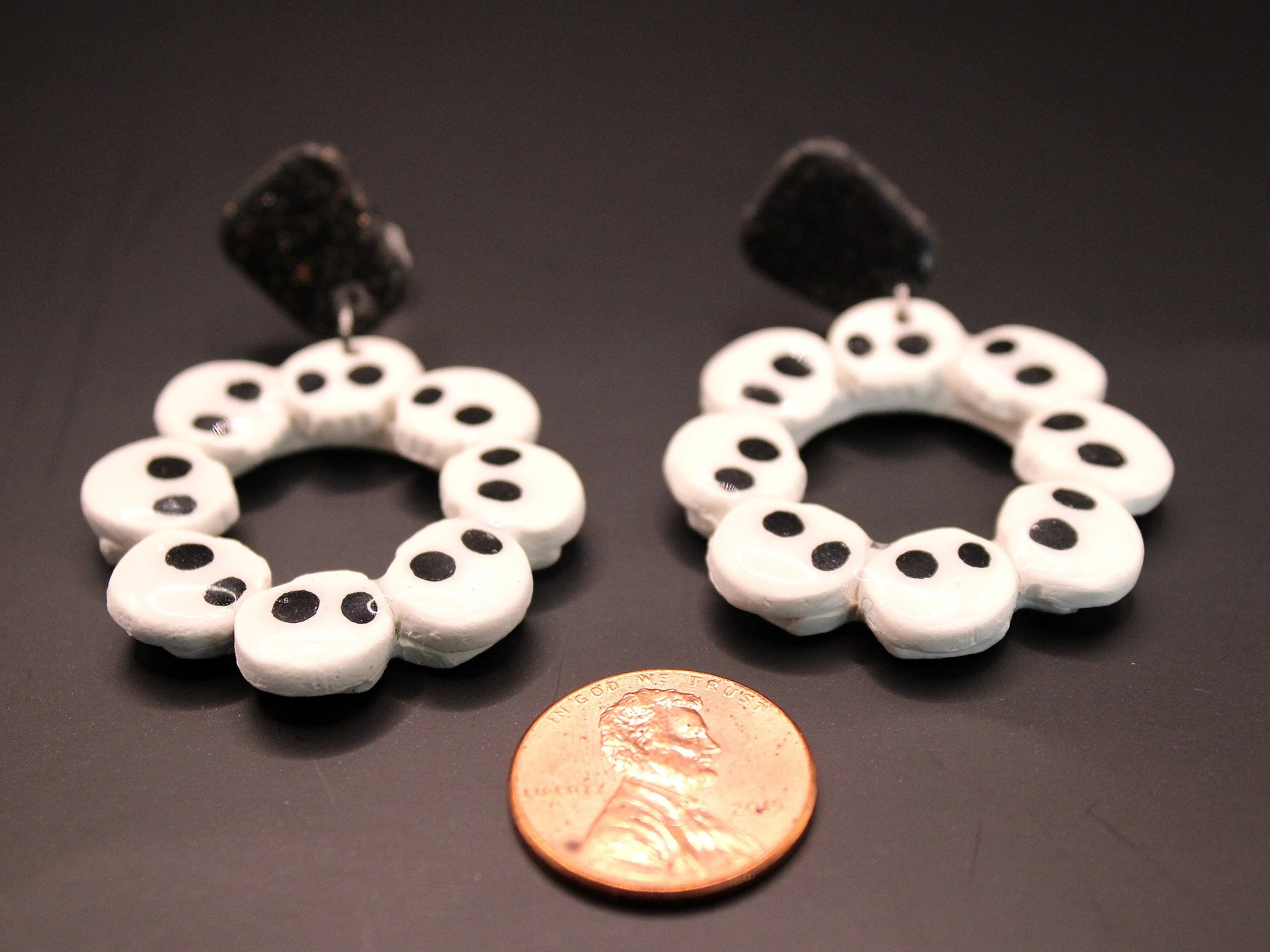 Skull Wreath Dangles 6.jpg