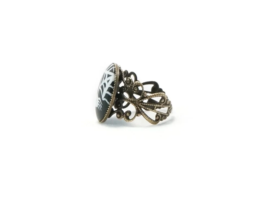 Halloween spider ring antique style