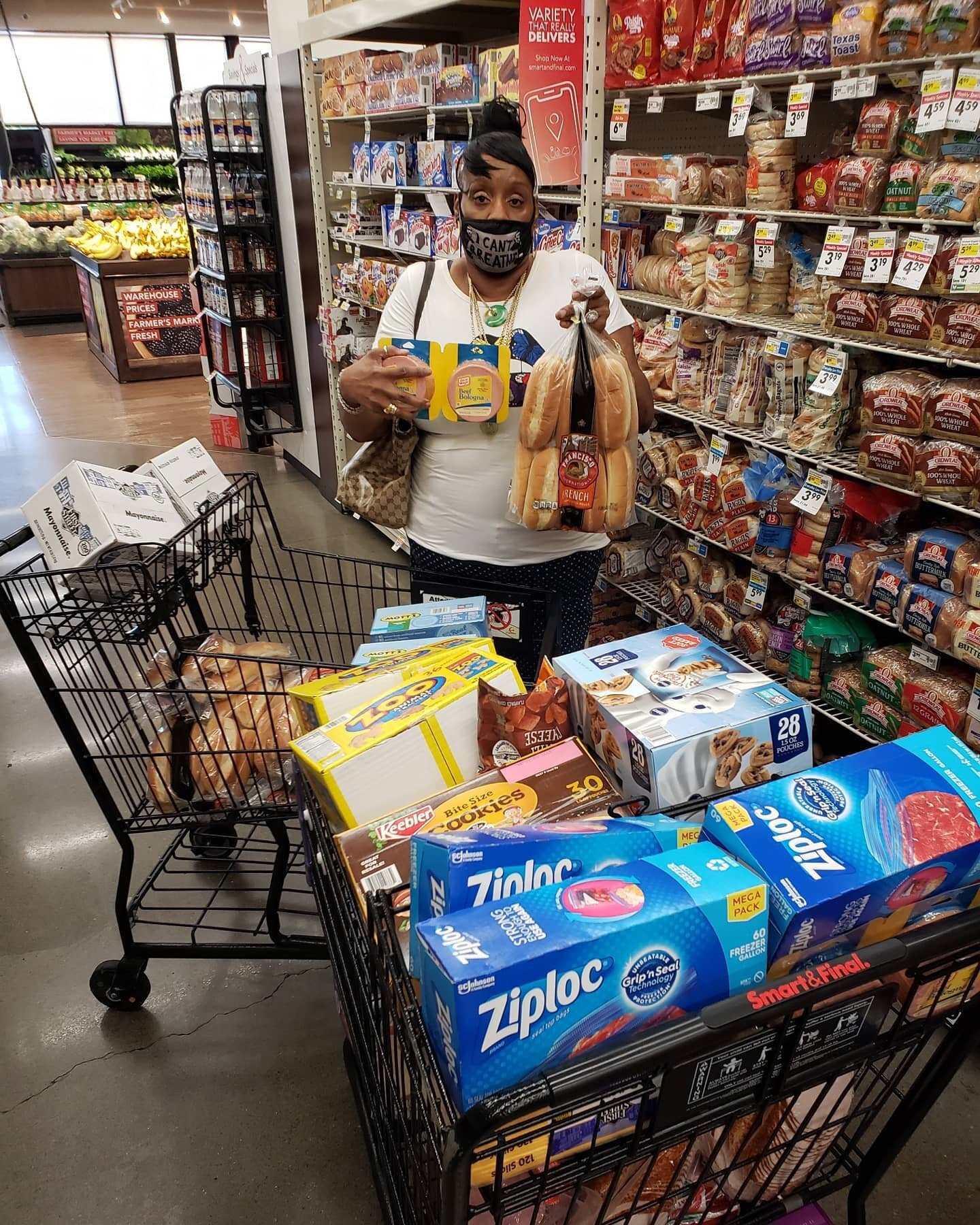 BIG RODNEY &amp; I JUST FINISH GROCERY SHOPPING TO FEED THE HOMELESS. WE LOVE HELPING OUT WITH OUR COMMUNITY. #URBLESSINGS I would like to thank #successcenter #ZuniCafe #mayorsoffice #minniebells #peachespatties #chefronspastries #africanamericanart
