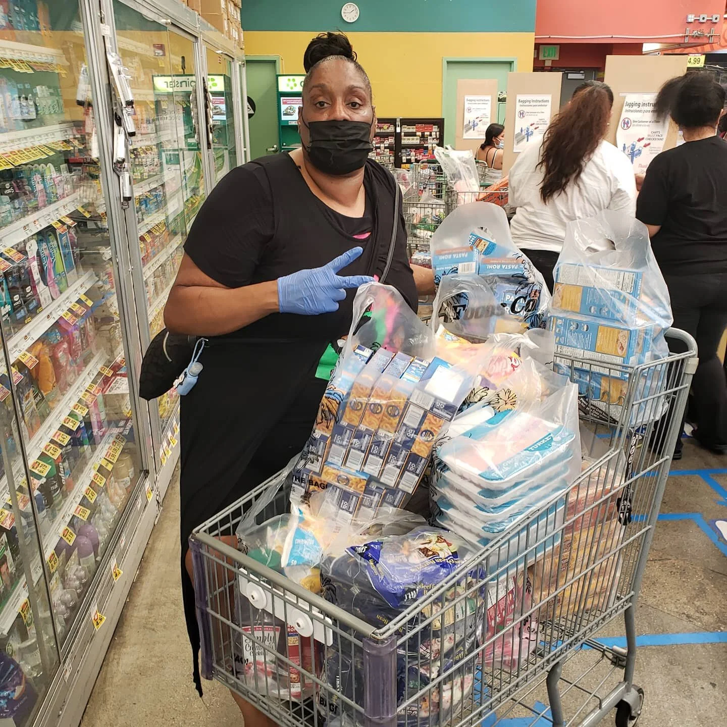 Love helping out with our community ❤ 🍌🍎🍒🍓🍍🍿🥞🥔🥕🌽🥯🥓🍔🧅🥦