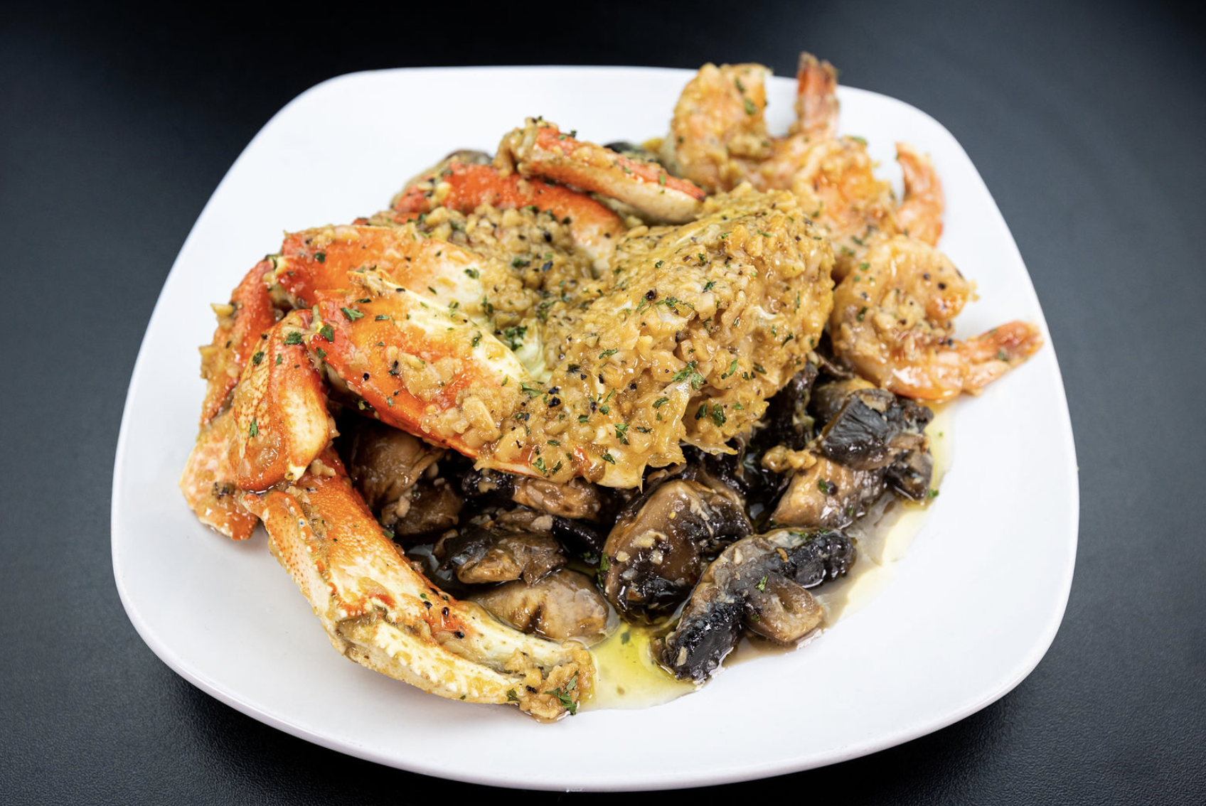 Arts Crab w/ Half Crab and Prawns
