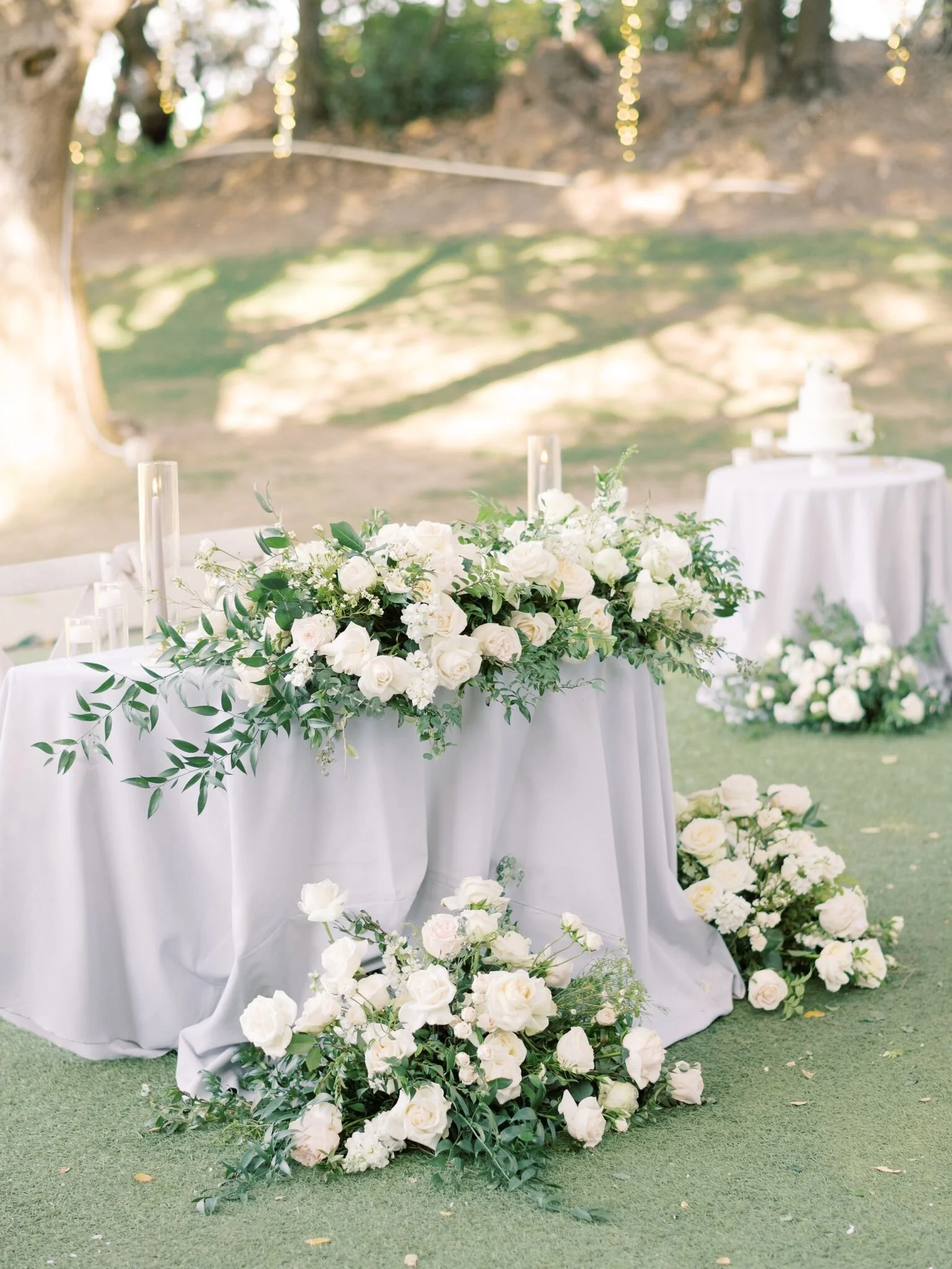 Large sweetheart table arrangement.jpg