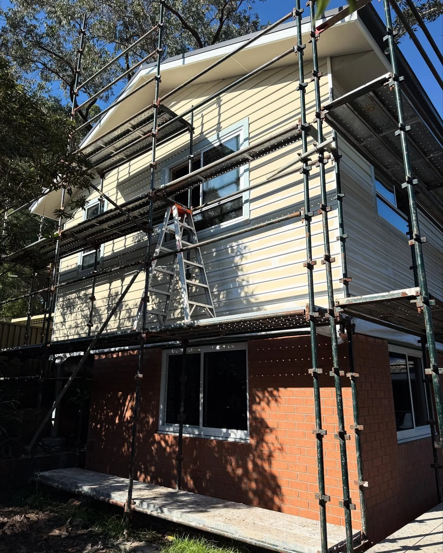 Lock up stage at our Galston project!

We have scyon linea weatherboards up top. The brickwork will be bagged and painted. The windows are double glazed supplied from greenlife windows