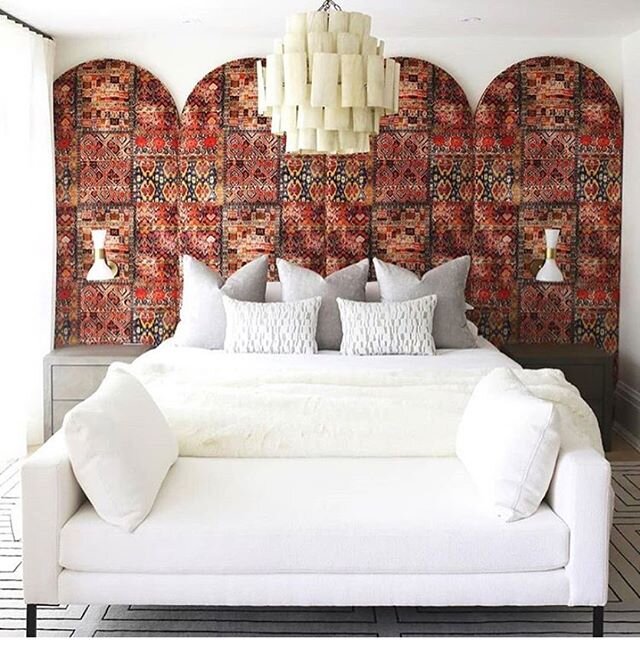 Rock the casbah! Pushing boundaries with Moroccan inspiration in this fun bedroom. Marjorie chandelier by @madegoods is made of banana bark panels!
-
-
-
-
-
-
-
-
@alibuddinteriors 
#madegoodschandelier #moroccandecor #bedroomdecor #bedroomstyling #