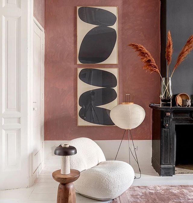 Can we say Sexy! The French have a way with interiors and is a good example of Ooooh La La.
-
-
-
-
-
-
-
#sexyinteriors #frenchdesigners #luxeathome #currentdesignsituation #currenthomeview #modernart #elledecor #elledecoration #interiordesigninspir