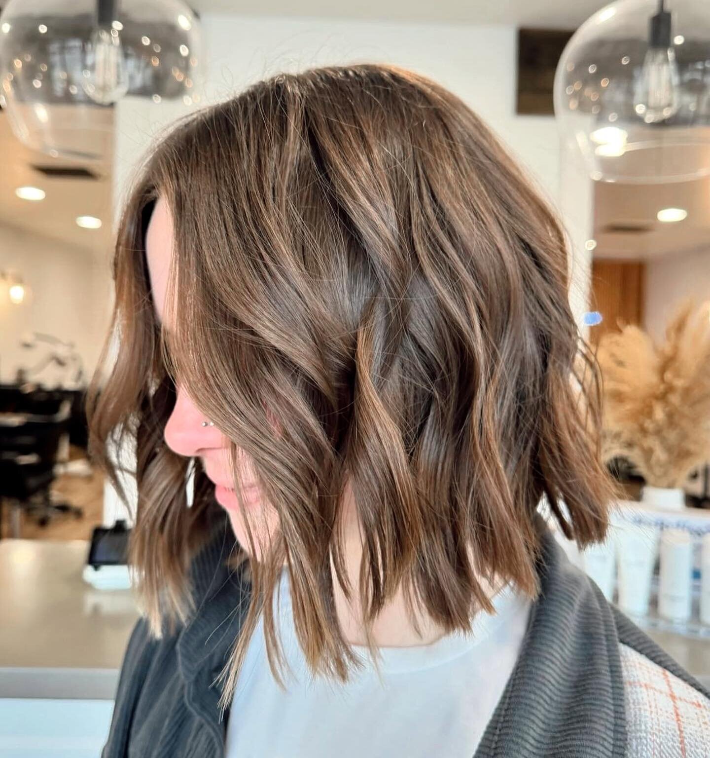 It&rsquo;s officially that time of year, when everyone gets the chop!✂️

Let&rsquo;s get you in with @abbiejuth_hair ASAP!💗 

#springchop #sumnerspremiersalon #sumnerwa #sumnerwashington #sumnerstylist #sumnerhair