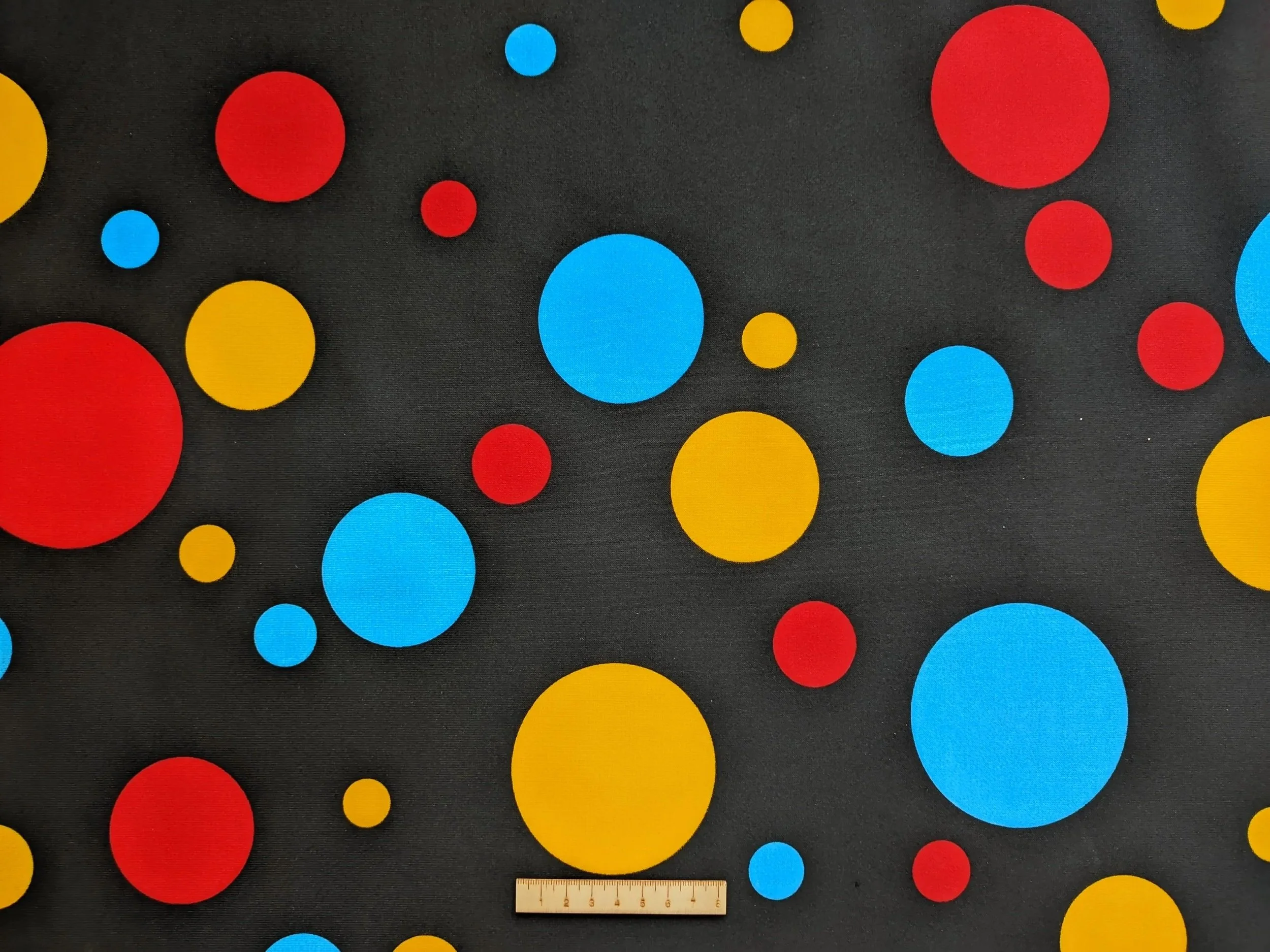 patchgraci-carnaval-tela+carnaval-rasete-topocarnaval-topograndedesigual.jpg