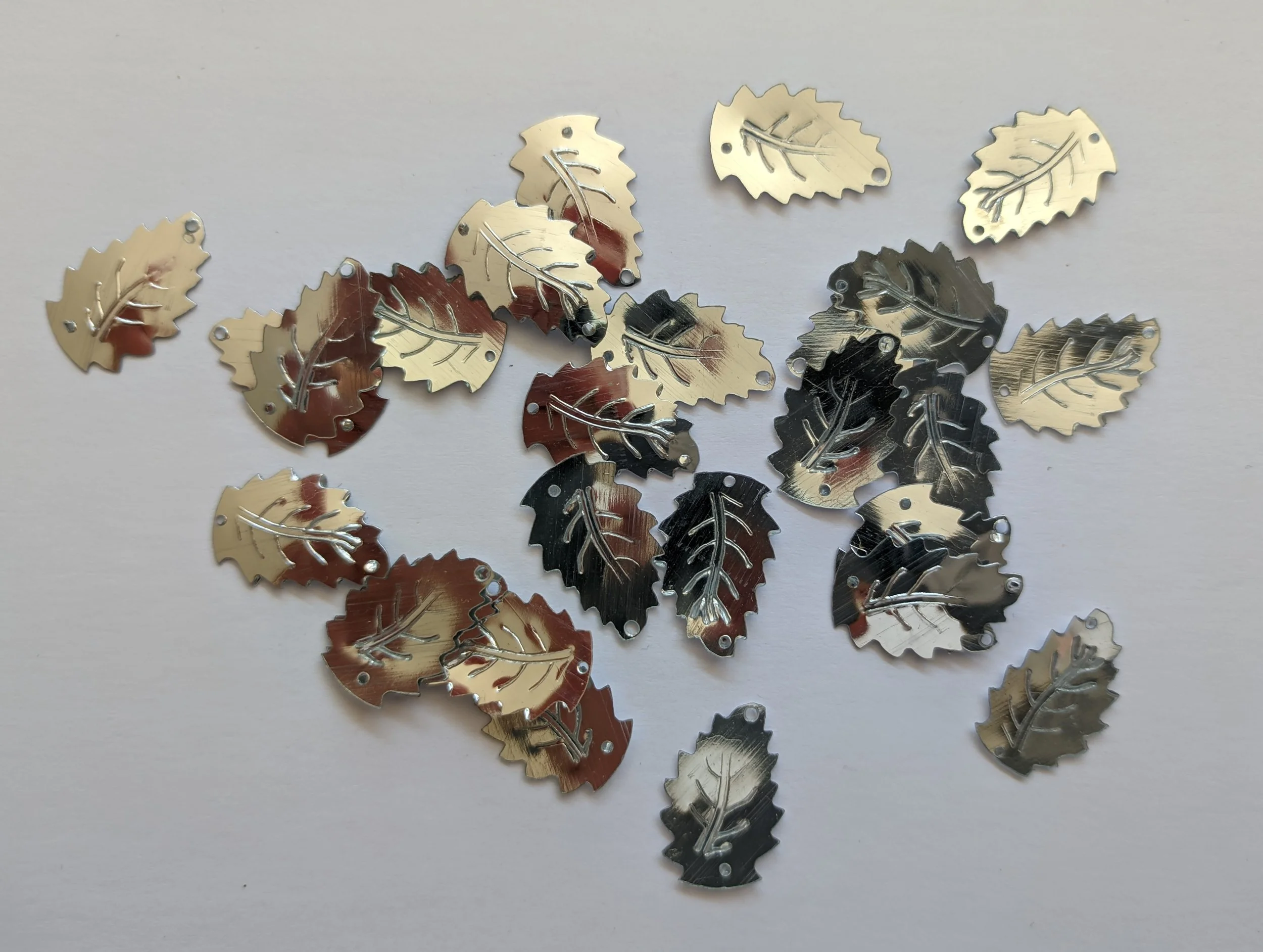patchgraci-hojasplateadas.jpg