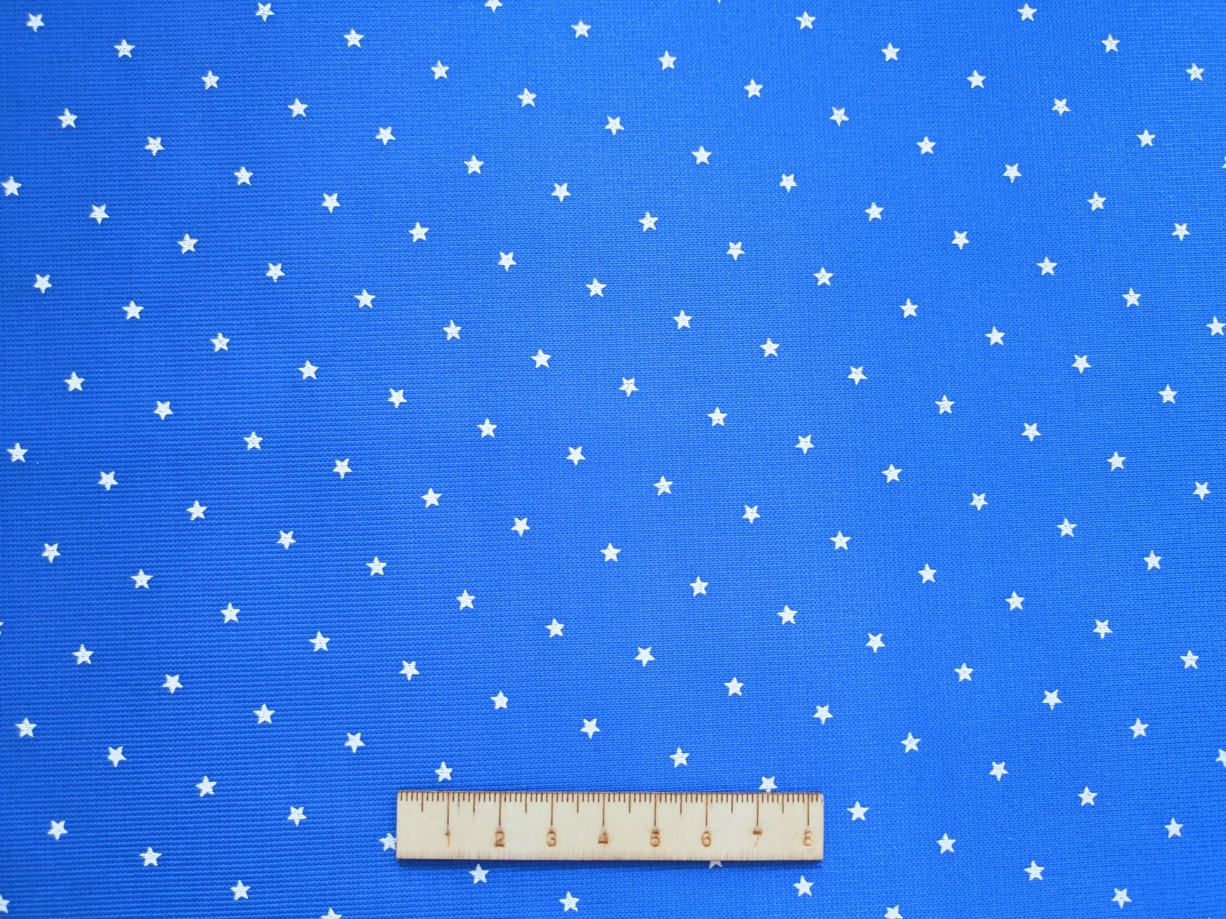 ESTRELLA BLANCA PEQUEÑA CON FONDO AZUL