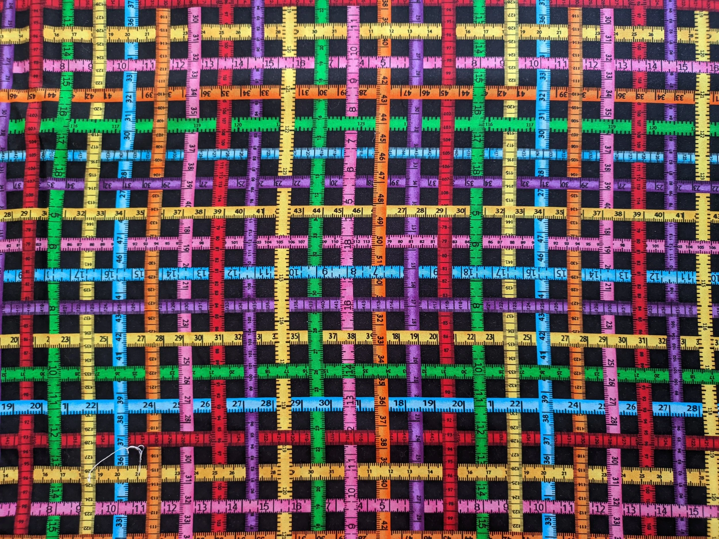 patchgraci-estampadomotivoscostura-hilosagujastijeras-sewingbox-cintametrricacolores.jpg